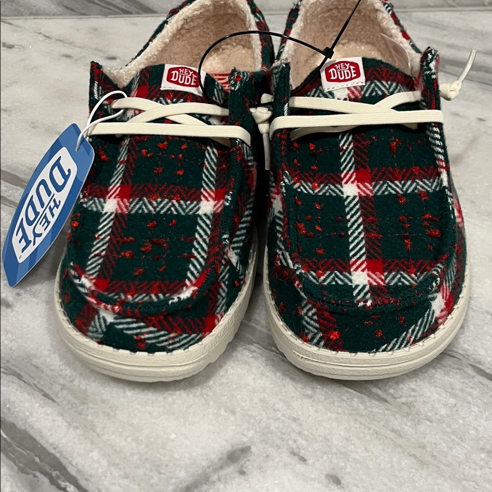 Hey Dude Wendy Confietti Plaid Cozy NWT - Picture 3 of 6
